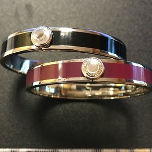 ✨COACH Black Enamel Hinged Bangle Bracelet✨